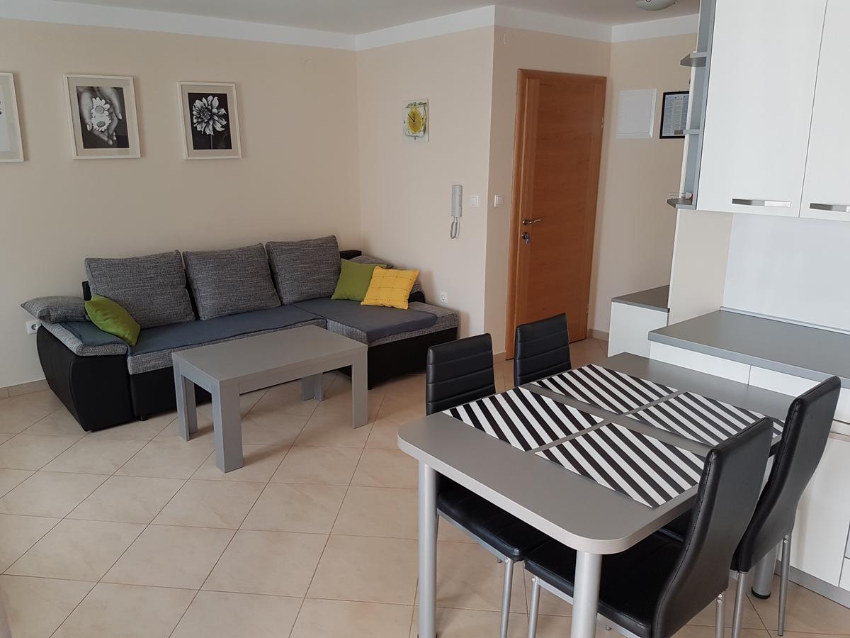 Apartman Branka 스타리그라드 파클레니차 외부 사진